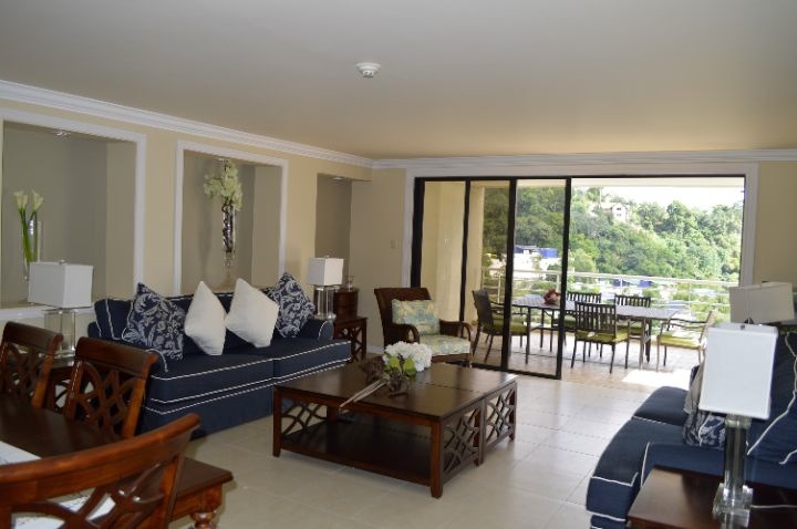 Falcon Heights, Goodwood Park