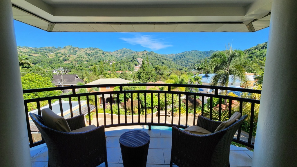 The Quarters, Moka Heights, Maraval