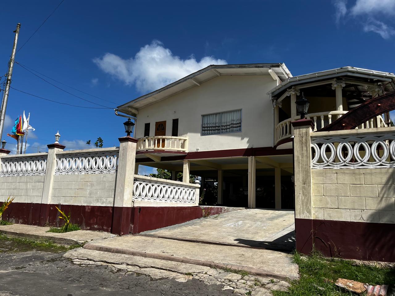 Guaracara Street, Gasparillo