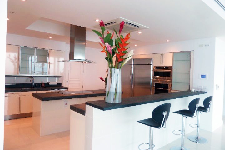 The Renaissance at Shorelands, Shorelands