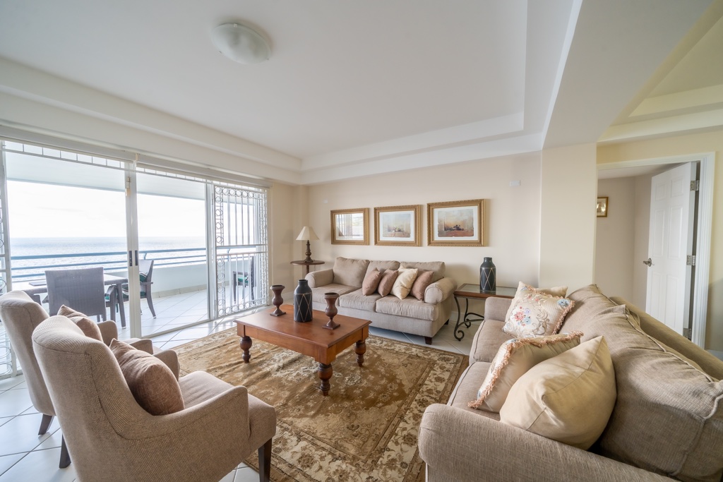 La Riviera, Westmoorings South East