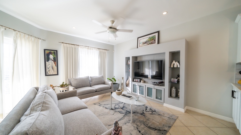 Villas at The Glen, Alyce Glen, Petit Valley