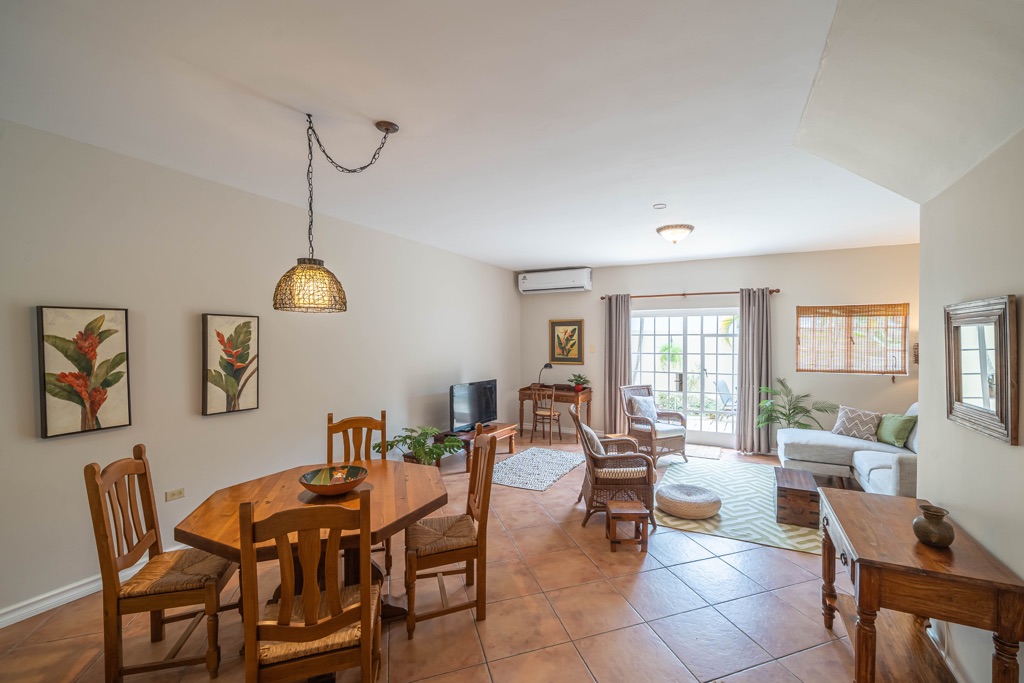 Coblentz Villas, Cascade