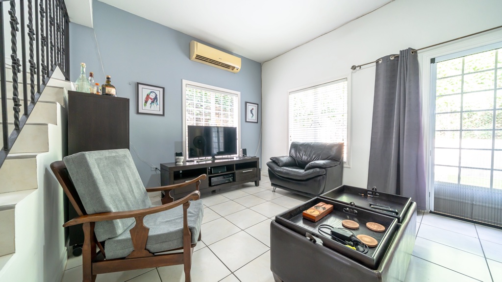 West View Villas, Diego Martin